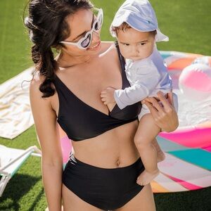 Kindred Bravely Maternity Swim Top Black Size Medium – NWOT